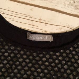 Women’s loveappella gorgeous top.